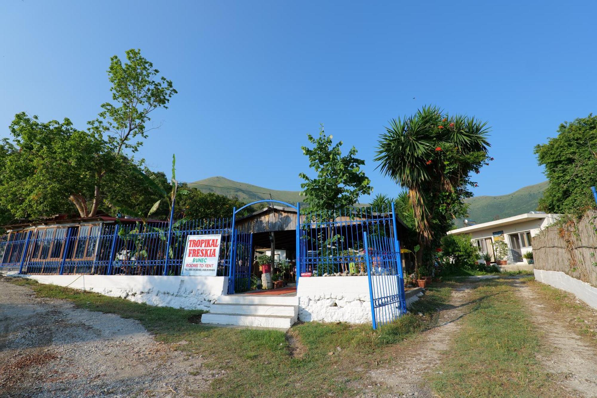 Tropikal Freskia Bunec Sarande Ngoại thất bức ảnh