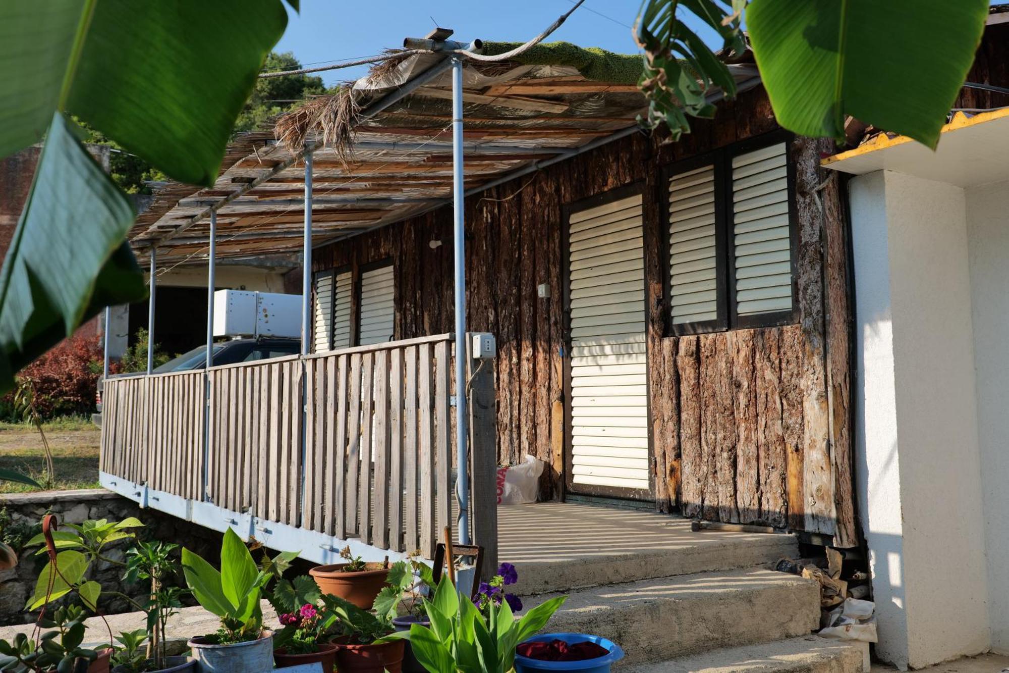 Tropikal Freskia Bunec Sarande Ngoại thất bức ảnh